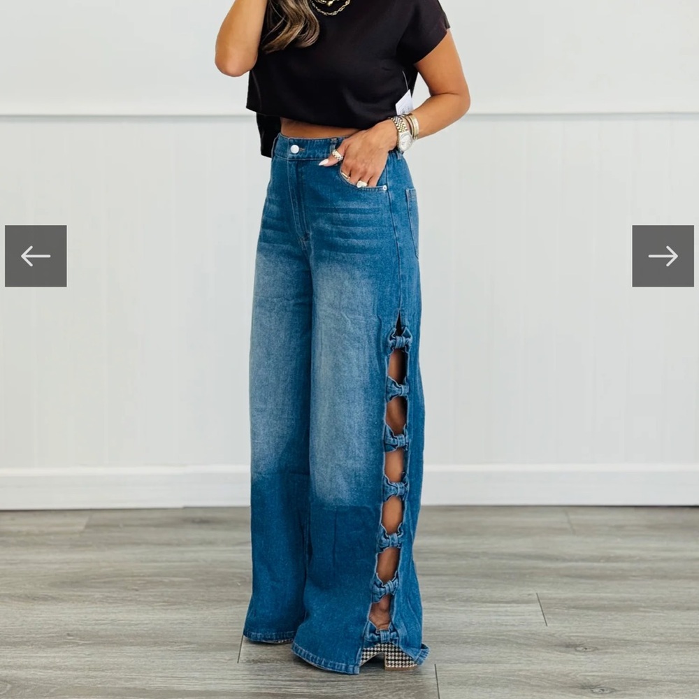 NWT Denim Wide Leg Jeans Bow Detail Open Side Pants - Boutique